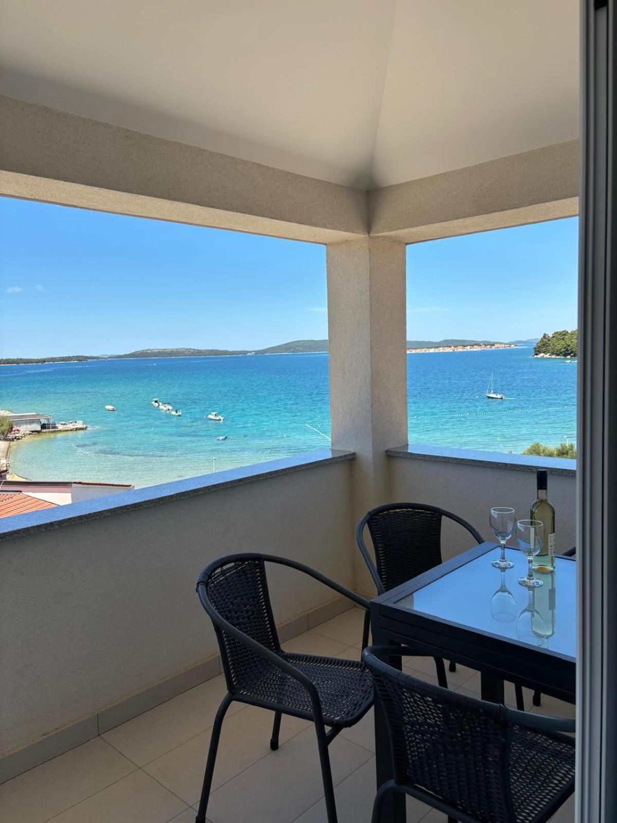 Sea View Apartments Žaborić Exteriér fotografie